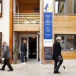 Mit Aparthotel