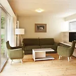 アパートホテル Mit 4*