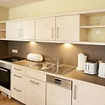 Mit 4*