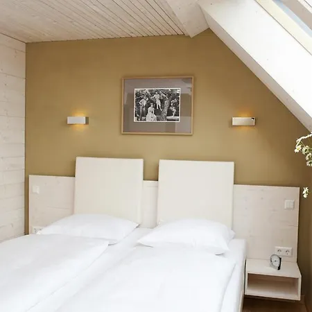 Mit Aparthotel 4*